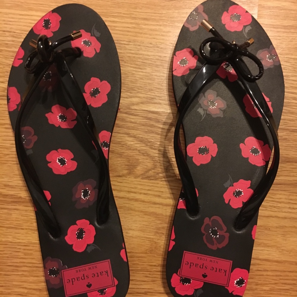 NEW Kate Spade floral flip flops, size 9-10